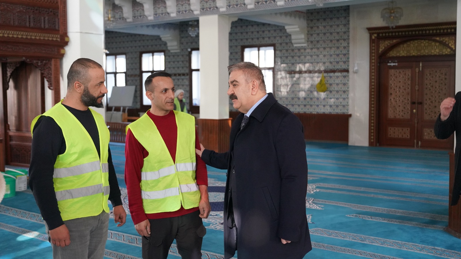 Palandöken Belediyesi tarafından camilerde başlatılan temizlik çalışmalarında sona yaklaşıldı.